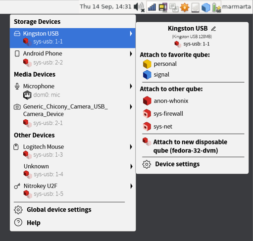Es ist eine nach Typ sortierte Geräteliste (Storage, Media, Other). Die Geräte sind als "Logitech Mouse", "Kingston USB" gekennzeichnet und es gibt keine doppelten Einträge.