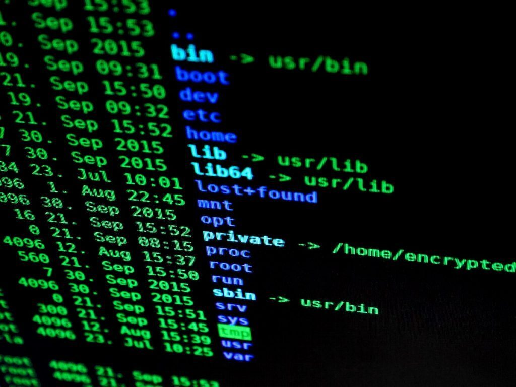 Grüner Code auf schwarzem Hintergrund