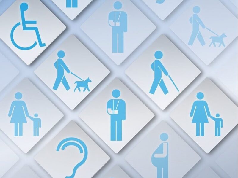 Rautenförmige Icons, die verschiedene Menschen darstellen: Jemand im Rollstuhl, jemand mit einem verbundenen Arm, jemand mit einer Gehhilfe etc.